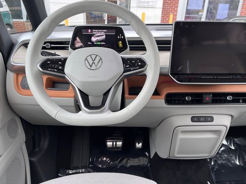 New 2025 Volkswagen ID. Buzz 1st Edition image 10