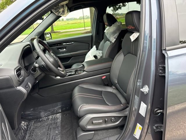 New 2026 Honda Pilot TrailSport image 13