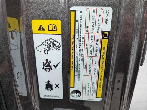 Used 2019 Jeep Wrangler Unlimited Rubicon w/ Safety Group AWD/4WD image 19