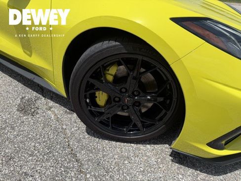 Used 2022 Chevrolet Corvette Stingray Premium Conv w/ Z51 Performance Package RWD image 37