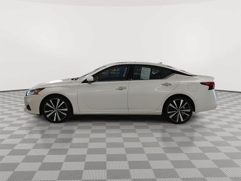 Used 2019 Nissan Altima 2.5 Platinum AWD/4WD image 22