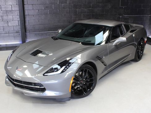 Used 2016 Chevrolet Corvette Stingray Coupe w/ 2LT Preferred Equipment Group image 4