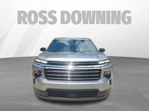 Used 2025 Chevrolet Traverse LT FWD image 14