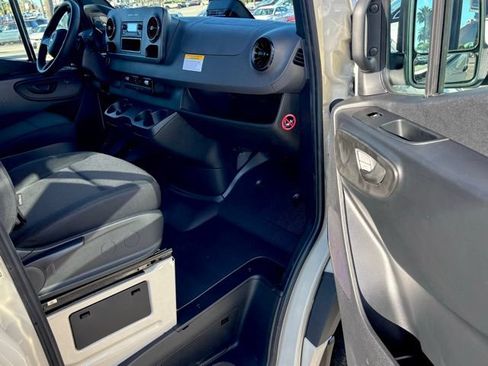 Used 2026 Mercedes-Benz Sprinter 2500 image 22