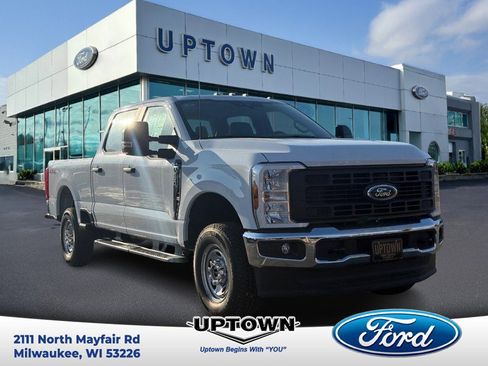 New 2026 Ford F250 XL w/ XL Chrome Package image 1
