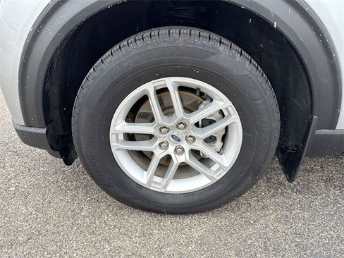 Used 2025 Ford Explorer Active image 10