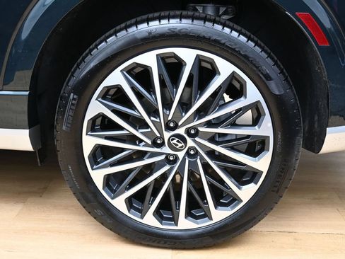 Used 2026 Hyundai Palisade Calligraphy FWD image 13