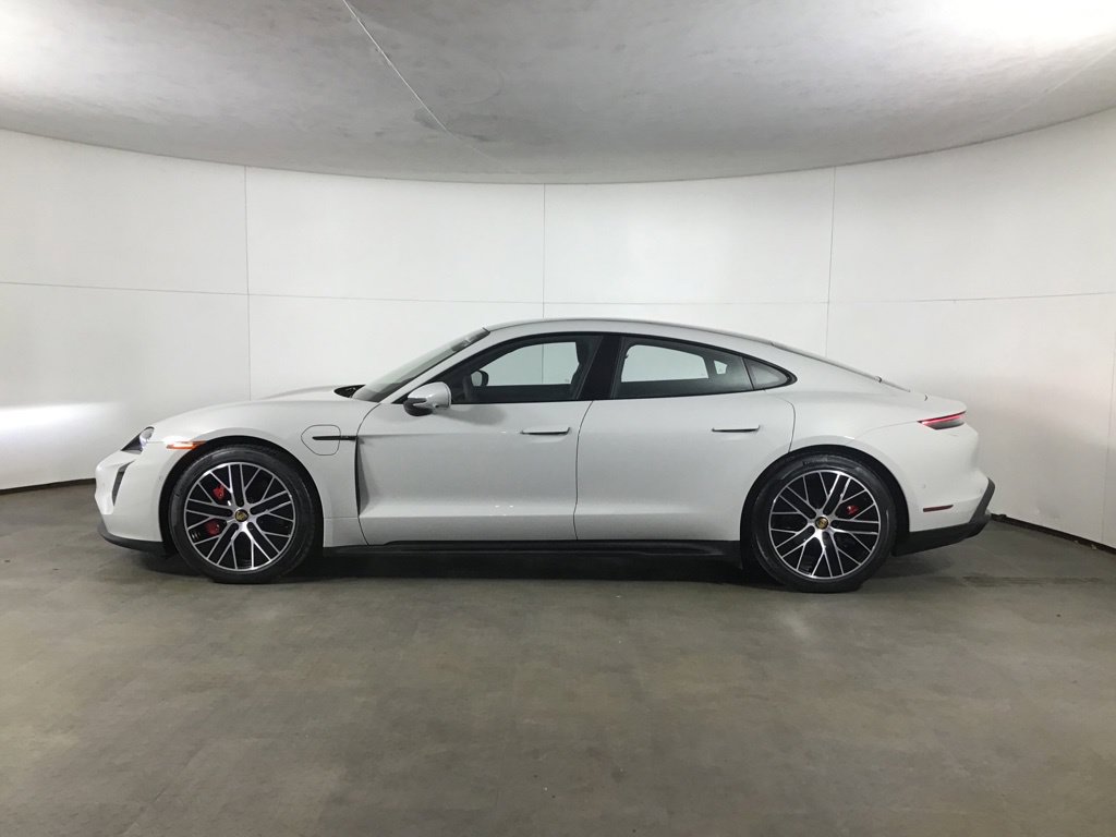 Certified 2024 Porsche Taycan GTS AWD/4WD image 2