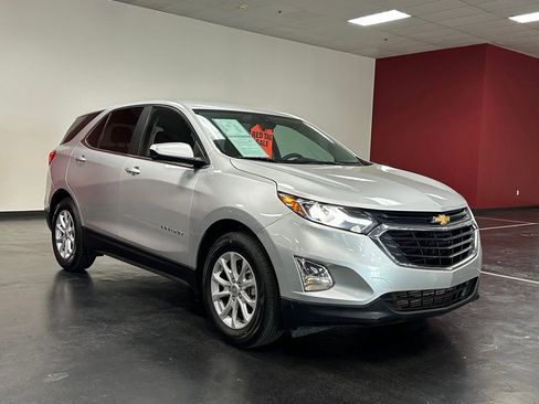 Used 2021 Chevrolet Equinox LT FWD image 9
