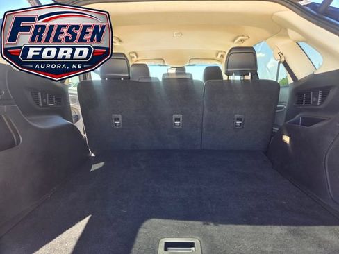 Used 2020 Ford Edge Titanium AWD/4WD image 25