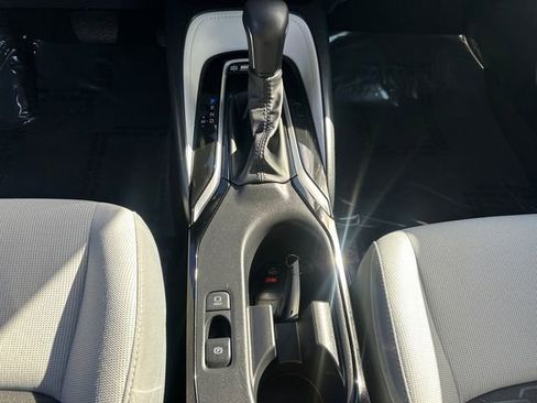 Certified 2025 Toyota Corolla SE FWD image 26