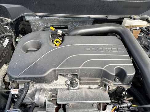 Used 2024 Chevrolet Equinox LT w/ LPO, Floor Liner Package FWD image 26