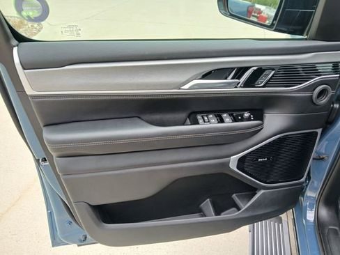 New 2026 Jeep Grand Wagoneer Limited AWD/4WD image 14