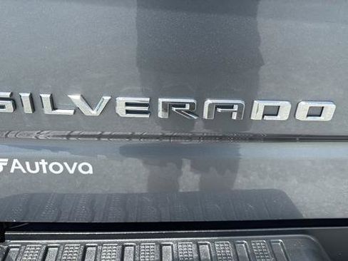 Used 2020 Chevrolet Silverado 1500 Custom Trail Boss w/ Custom Convenience Package AWD/4WD image 13