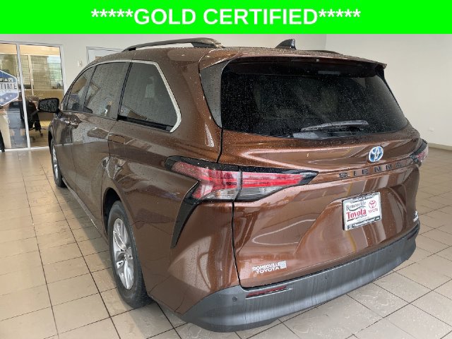 Certified 2022 Toyota Sienna XLE FWD image 30