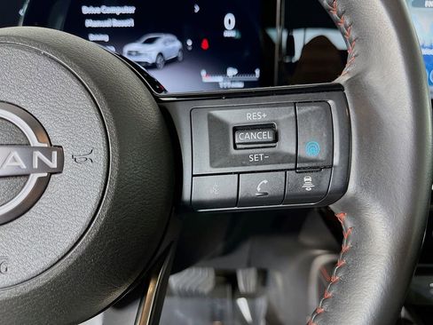 Used 2025 Nissan Kicks SR FWD image 15