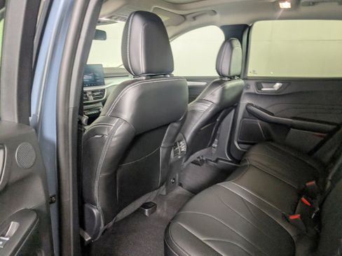 New 2025 Ford Escape SE w/ PHEV Premium Package image 8