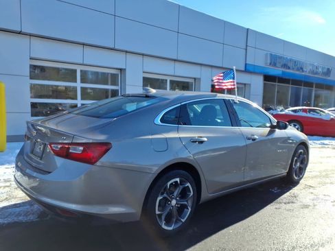 Used 2023 Chevrolet Malibu LT image 7