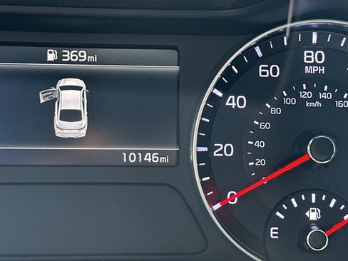 Certified 2024 Kia Forte GT-Line FWD image 32