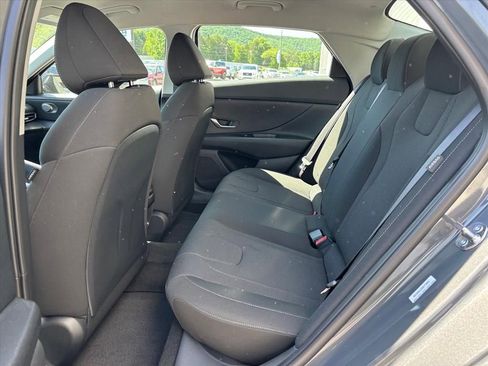 New 2026 Hyundai Elantra SE FWD image 10