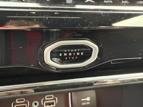 New 2026 Jeep Grand Cherokee Limited Reserve image 21