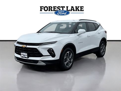Used 2024 Chevrolet Blazer LT w/ Convenience Package image 3