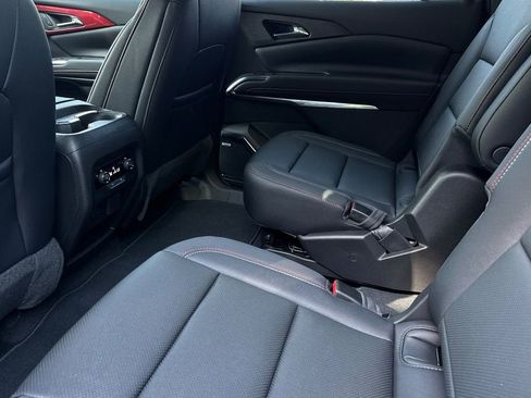 New 2026 Chevrolet Traverse Z71 AWD/4WD image 12