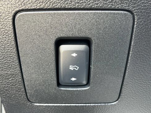 Used 2016 Ford F150 XLT w/ Equipment Group 302A Luxury image 25