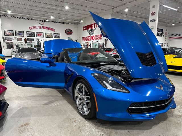 Used 2014 Chevrolet Corvette Stingray Convertible w/ 2LT Preferred Equipment Group RWD image 17