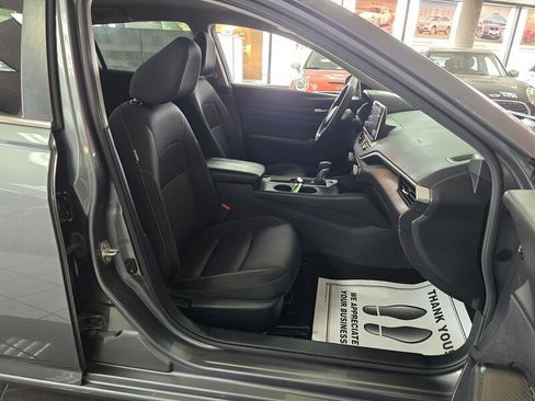 Used 2020 Nissan Altima 2.5 S FWD image 14