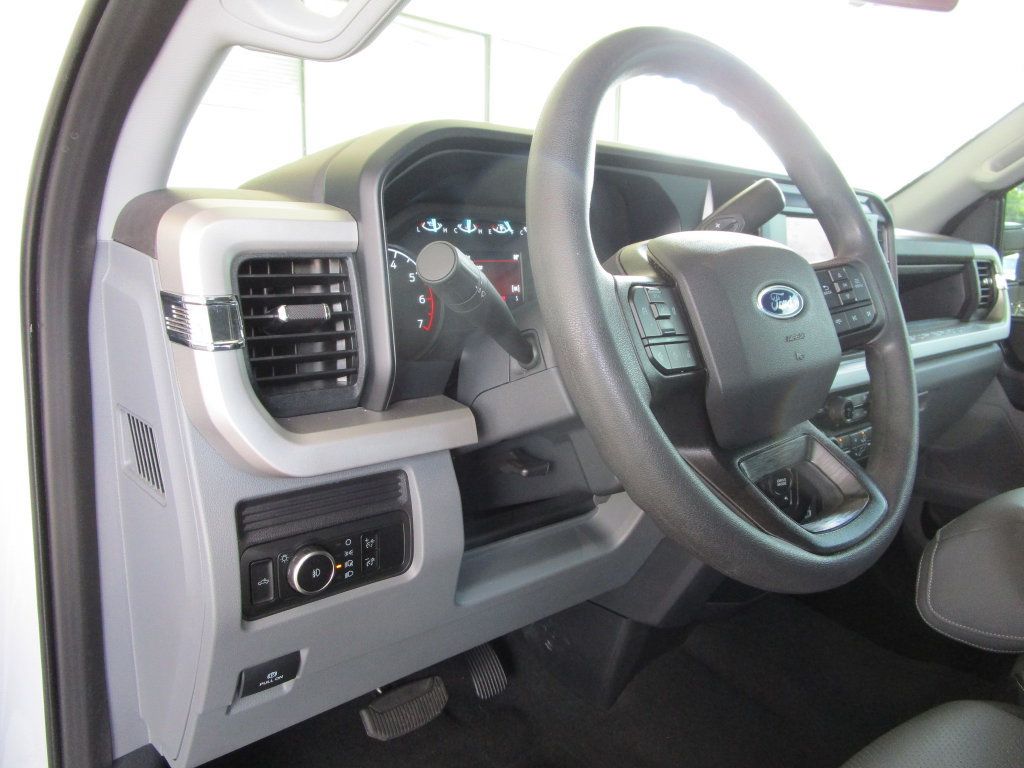 Used 2025 Ford F250 XL w/ STX Appearance Package AWD/4WD image 31
