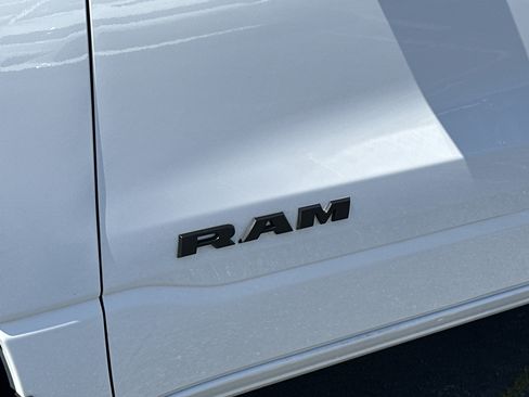 Used 2023 RAM 1500 Big Horn AWD/4WD image 15