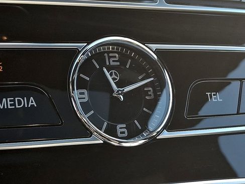 Used 2017 Mercedes-Benz E 300 4MATIC image 25