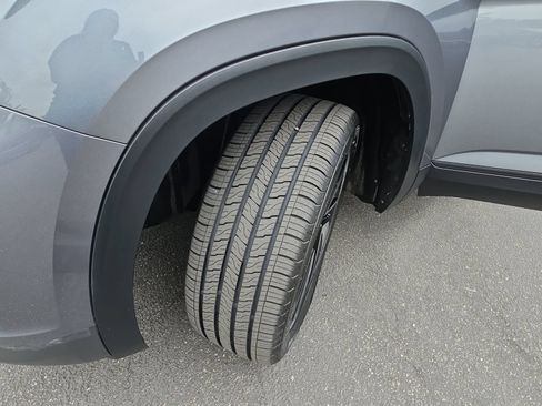 Certified 2024 Volkswagen Atlas SE FWD image 34