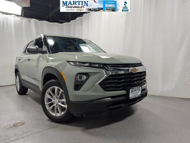 New 2026 Chevrolet TrailBlazer LS w/ LS Convenience Package AWD/4WD image 1