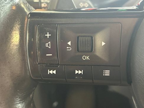 Used 2021 Nissan Rogue Platinum AWD/4WD image 20