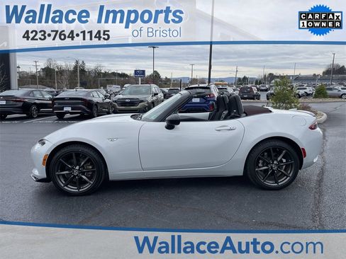Used 2018 MAZDA MX-5 Miata Club image 3