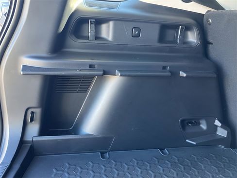 Used 2024 Ford Bronco Sport Outer Banks w/ Tech Package image 39