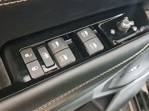 New 2026 Jeep Grand Wagoneer 4WD image 15