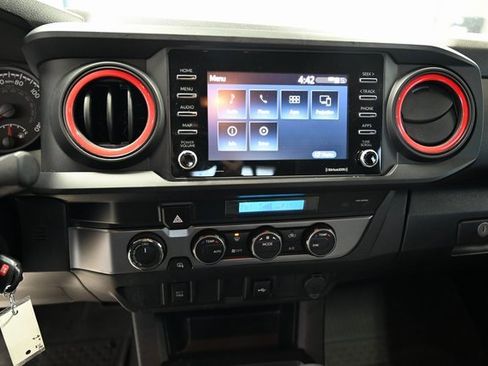Used 2022 Toyota Tacoma SR image 15