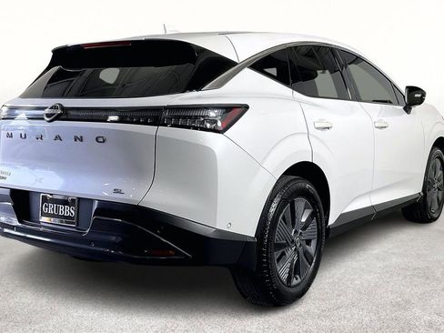 Certified 2025 Nissan Murano SL image 2