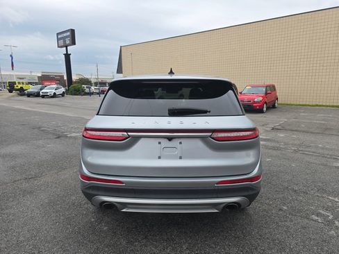 Used 2023 Lincoln Corsair AWD w/ Equipment Group 101A image 5