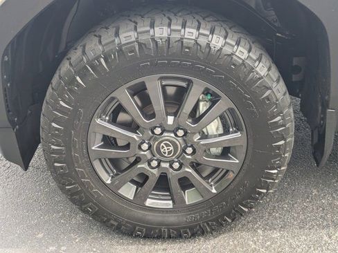 Used 2025 Toyota Land Cruiser 1958 image 11