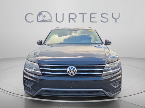Used 2021 Volkswagen Tiguan SE FWD image 4