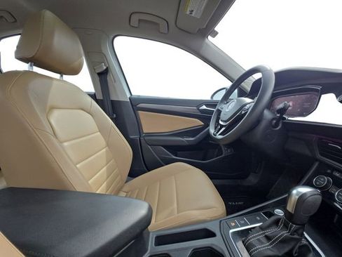 Used 2021 Volkswagen Jetta SEL image 15