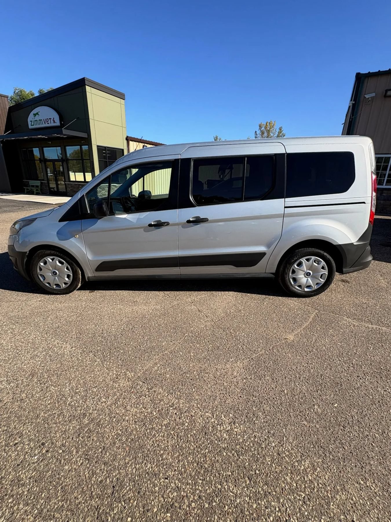 Used 2016 Ford Transit Connect XL FWD image 8