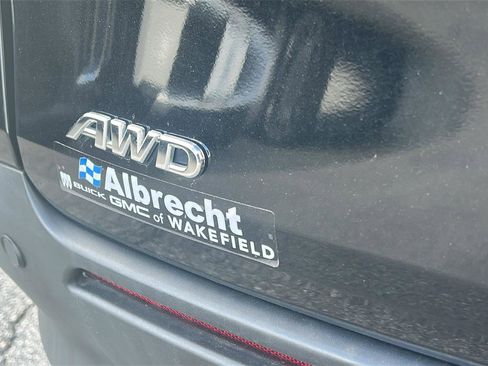 Used 2023 Toyota Sienna XLE image 7