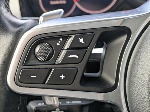 Used 2022 Porsche Cayenne S Platinum image 21