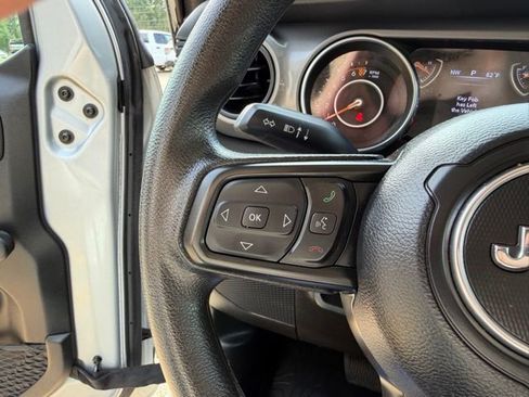 Used 2022 Jeep Gladiator Sport AWD/4WD image 28
