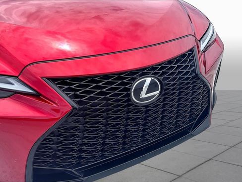 Used 2021 Lexus IS 350 F Sport RWD image 29